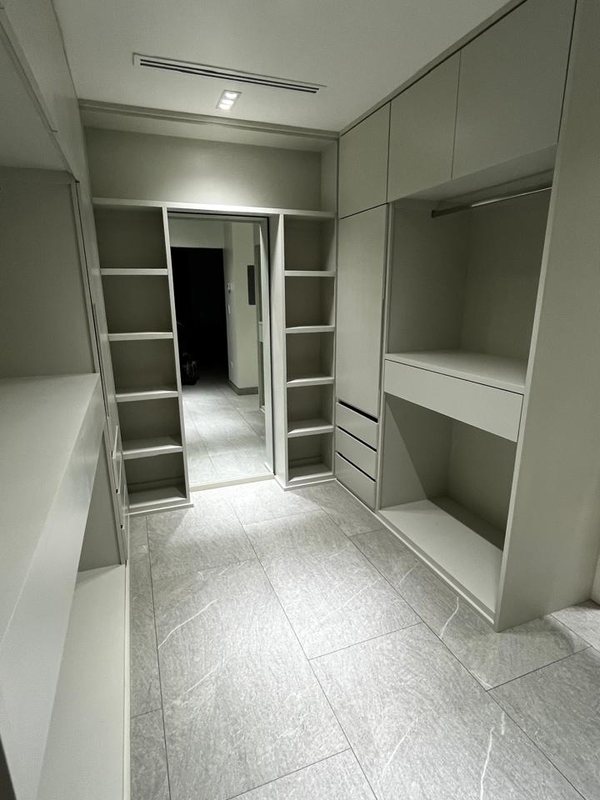 Walk-in blanco a medida